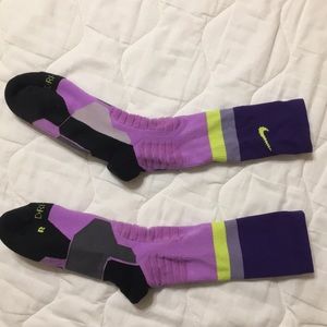 Nike Elites